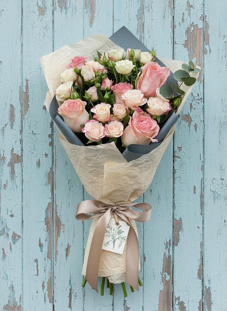 Букет цветов из: Розы в Зорино