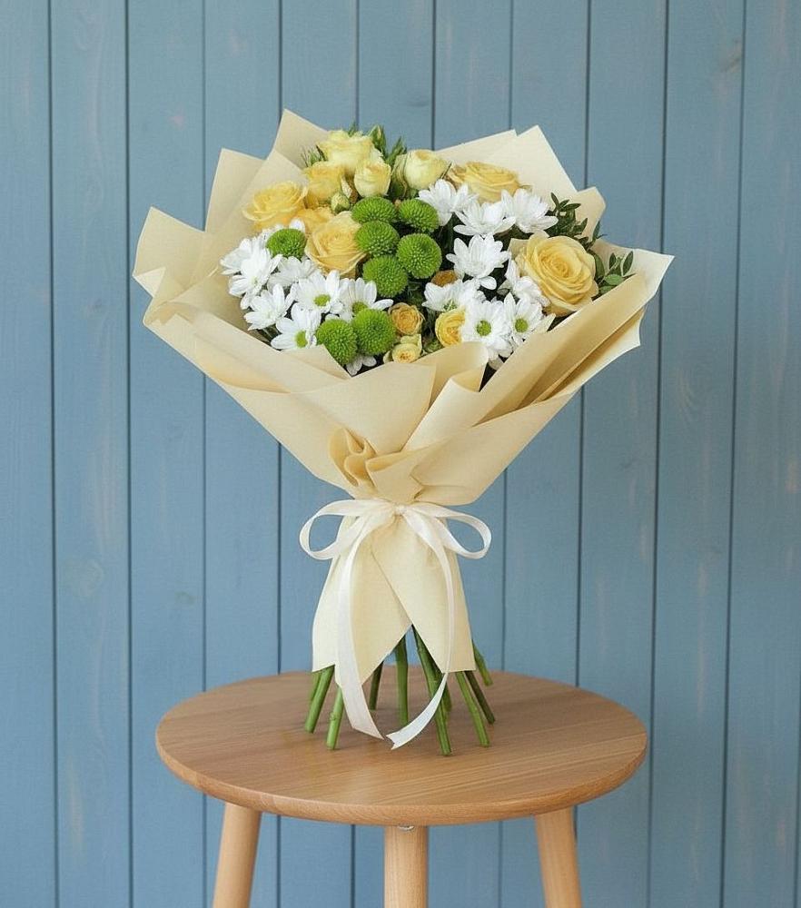 Букет цветов из: Хризантемы и Розы в Зорино