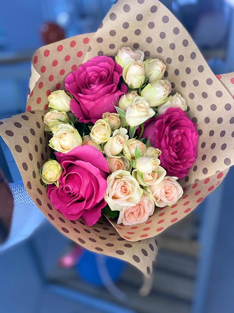 Букет цветов из: Розы в Зорино