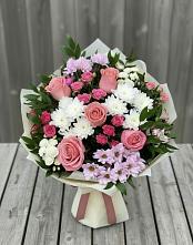 Букет цветов из:  Альстромерии, Гвоздики, Розы и Хризантемы в Зорино
