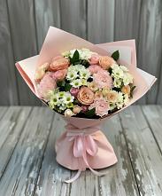 Букет цветов из:  Гвоздики, Розы и Хризантемы в Зорино