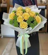 Букет цветов из:  Хризантемы и Розы в Зорино