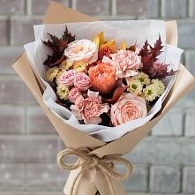 Букет цветов из:  Гвоздики, Хризантемы и Розы в Зорино