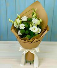 Букет цветов из:  Хризантемы и Лизиантусы #REPLACE_PRED# Зорино