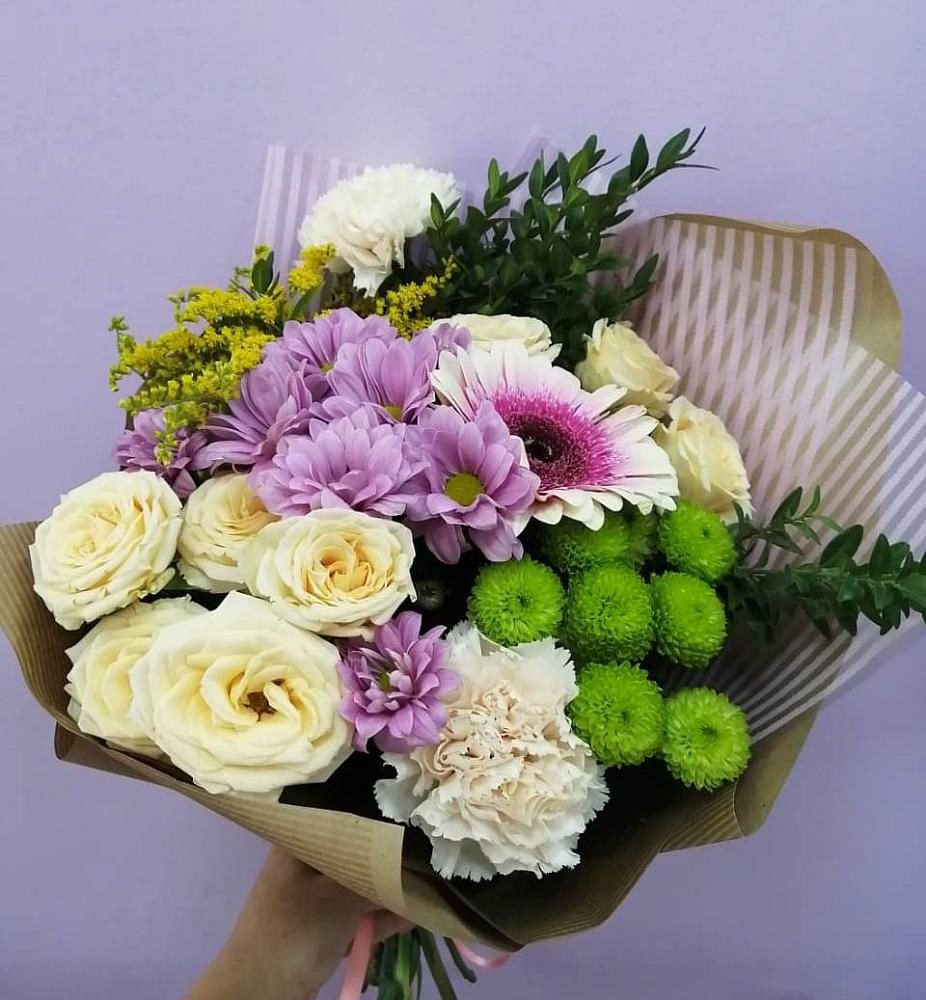 Букет цветов из: Хризантемы, Розы, Гвоздики и Герберы в Зорино