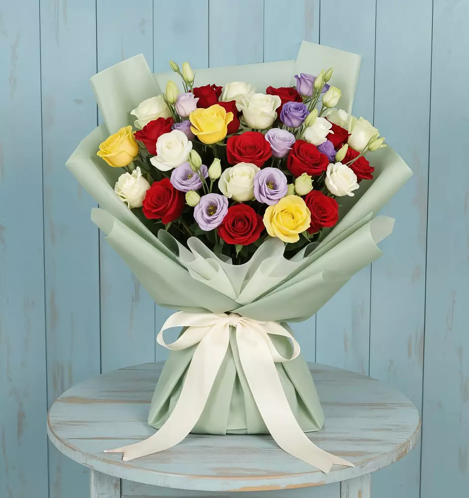 Букет цветов из: Розы в Зорино