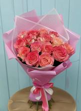 Букет 15 Розовых роз Равель в Зорино
