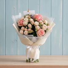 Букет цветов из:  Розы в Зорино