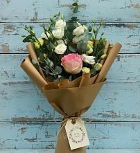 Букет цветов из:  Розы и Лизиантусы в Зорино
